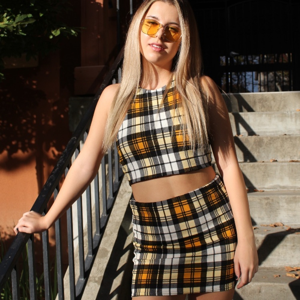 PRETTY LITTLE THING PLAID SET